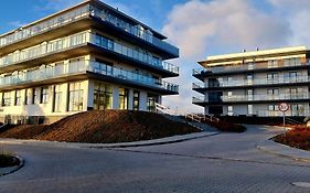 Studio By The River With Terrace, Basen, Sauna, Jacuzzi, Fitness